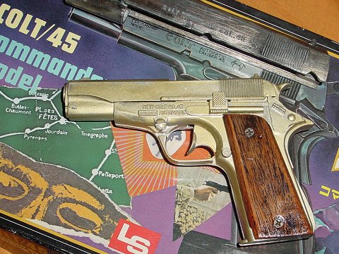 アルマイト色でレトロな感じにしてみた