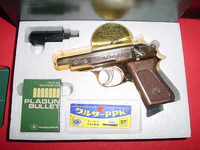 発泡スチロールケース時代の物だ