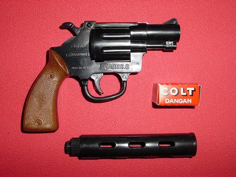 右側にもCHAMPIONロゴがある。No.10以前のモデルが知りたい