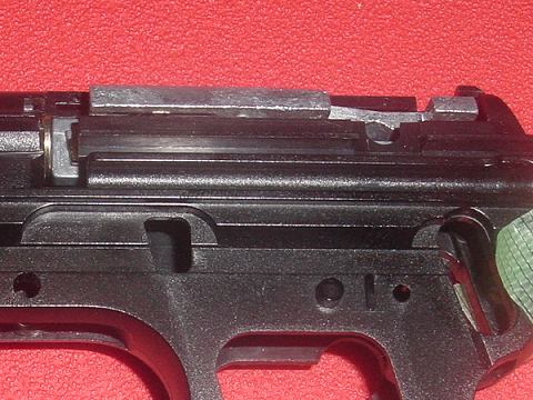 ストライカー前進時・カート未装填時