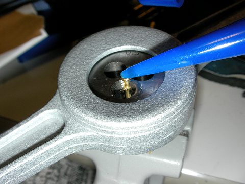 重くなる前にネジ切りオイルをきちんと注油する