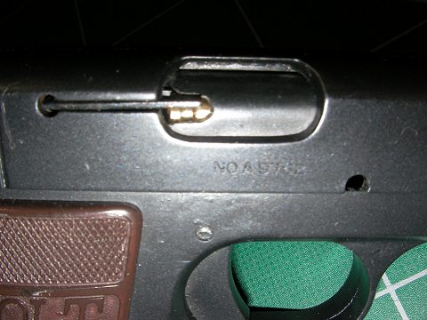 装填状態。絶対に撃発なんてしないのにワクワクした